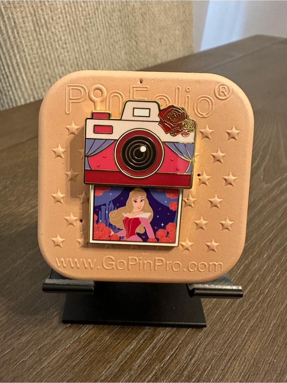 Disney Princess Camera Sliding Blind Box Pin - Aurora